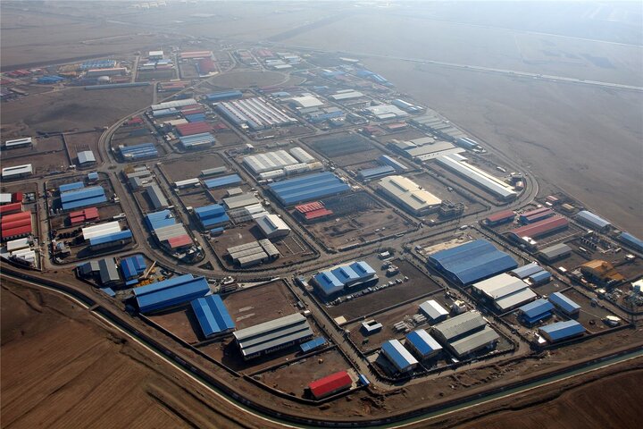 واگذاری بیش از ۱۵۰ هکتار اراضی صنعتی خوزستان به سرمایه‌گذاران