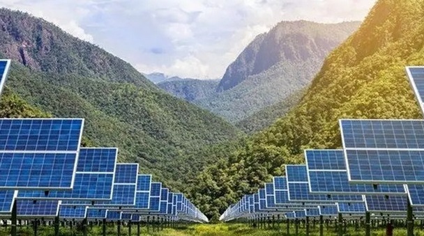ساخت نخستین نیروگاه خورشیدی با سرمایه گذاری بخش خصوصی در گیلان