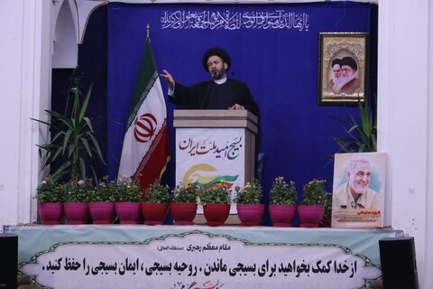 امام جمعه اردبیل: سازمان بازرسی به استخدام‌‌های سفارشی در ادارات ورود کند